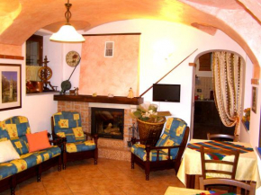  L'Antico Borgo Rooms Rental  Каприе